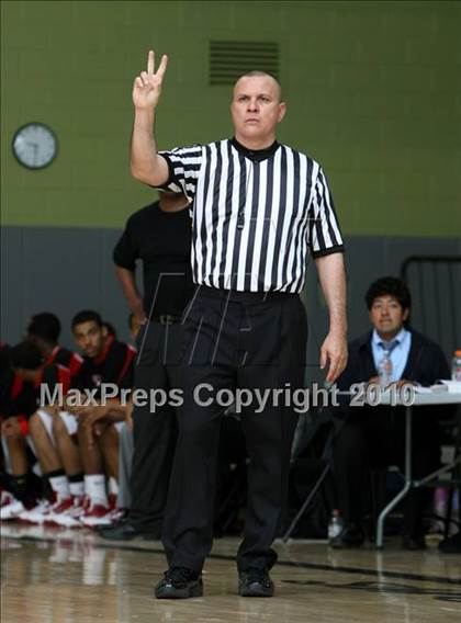 Thumbnail 3 in LACES vs. View Park (CIF LA City Section Small School Final) photogallery.
