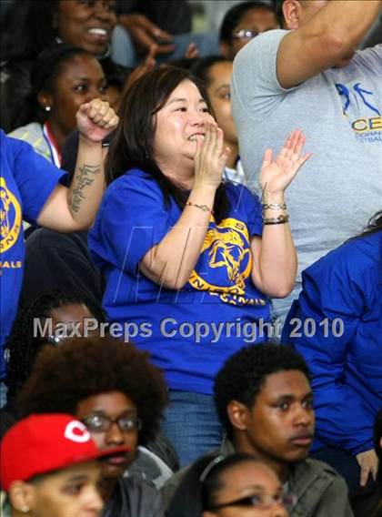 Thumbnail 1 in LACES vs. View Park (CIF LA City Section Small School Final) photogallery.