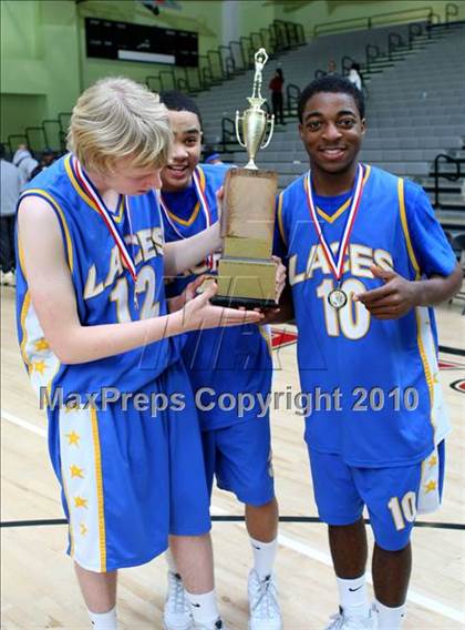 Thumbnail 2 in LACES vs. View Park (CIF LA City Section Small School Final) photogallery.