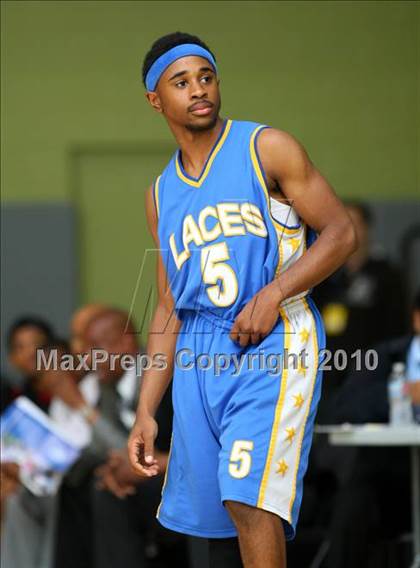 Thumbnail 1 in LACES vs. View Park (CIF LA City Section Small School Final) photogallery.