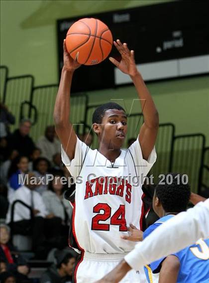 Thumbnail 3 in LACES vs. View Park (CIF LA City Section Small School Final) photogallery.
