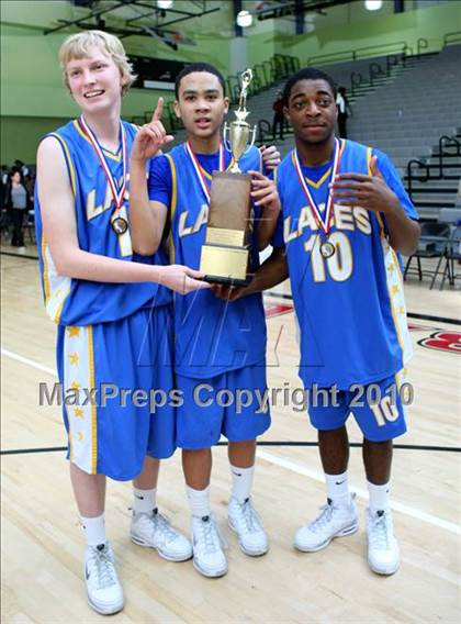 Thumbnail 1 in LACES vs. View Park (CIF LA City Section Small School Final) photogallery.