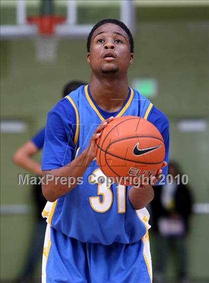 Thumbnail 3 in LACES vs. View Park (CIF LA City Section Small School Final) photogallery.
