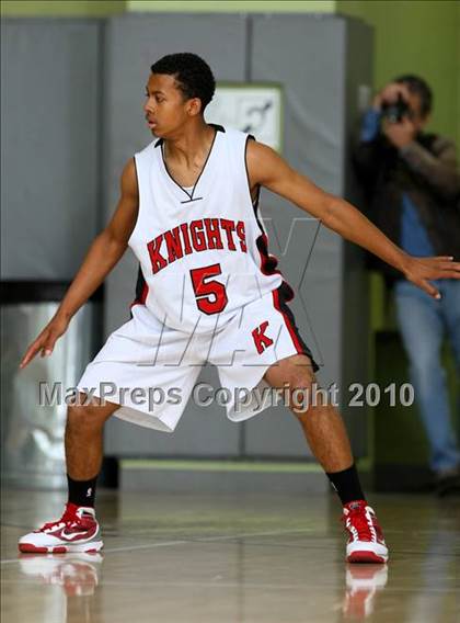 Thumbnail 2 in LACES vs. View Park (CIF LA City Section Small School Final) photogallery.