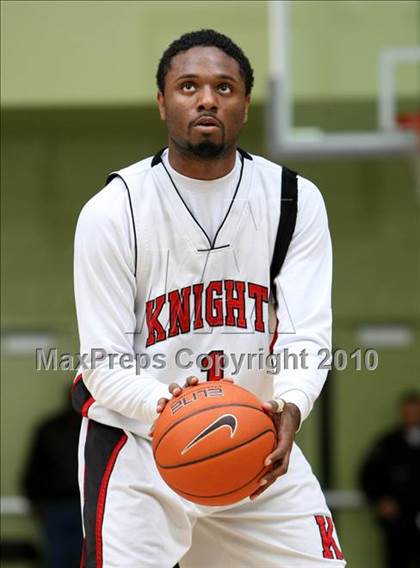 Thumbnail 3 in LACES vs. View Park (CIF LA City Section Small School Final) photogallery.