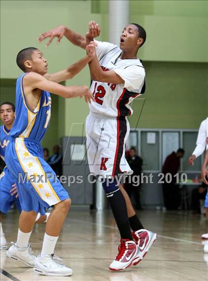 Thumbnail 1 in LACES vs. View Park (CIF LA City Section Small School Final) photogallery.