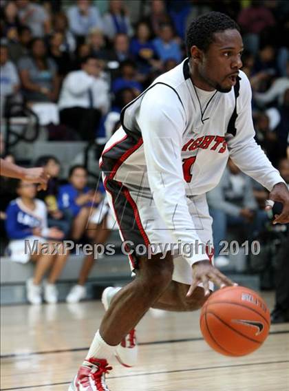 Thumbnail 1 in LACES vs. View Park (CIF LA City Section Small School Final) photogallery.