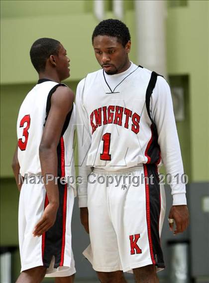 Thumbnail 1 in LACES vs. View Park (CIF LA City Section Small School Final) photogallery.