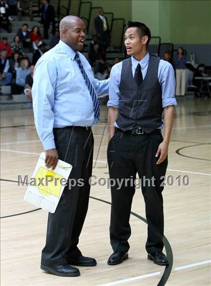 Thumbnail 1 in LACES vs. View Park (CIF LA City Section Small School Final) photogallery.
