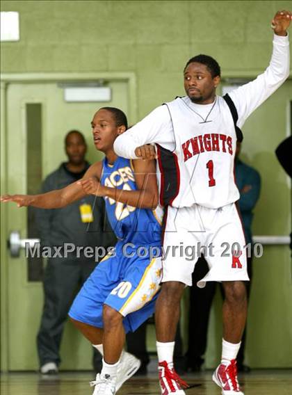 Thumbnail 2 in LACES vs. View Park (CIF LA City Section Small School Final) photogallery.