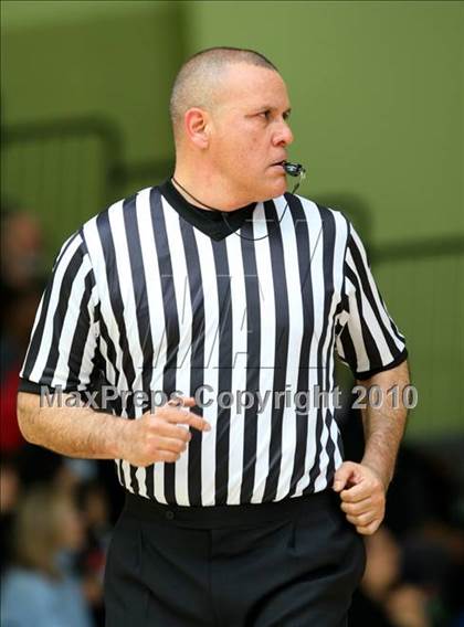 Thumbnail 3 in LACES vs. View Park (CIF LA City Section Small School Final) photogallery.