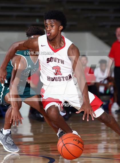 Thumbnail 2 in South Houston vs. Clear Falls (McDonald's Texas Invitational) photogallery.