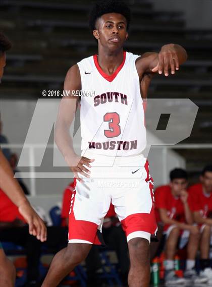 Thumbnail 2 in South Houston vs. Clear Falls (McDonald's Texas Invitational) photogallery.