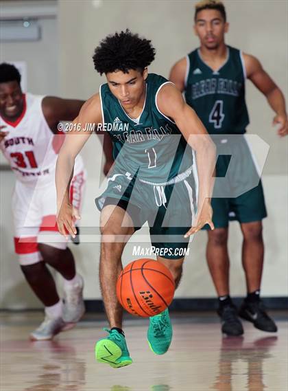 Thumbnail 2 in South Houston vs. Clear Falls (McDonald's Texas Invitational) photogallery.