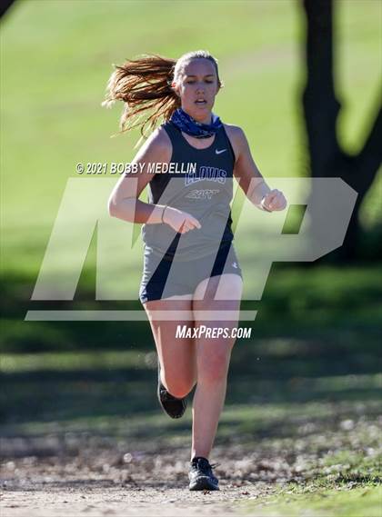 Thumbnail 2 in Clovis East vs Clovis West photogallery.