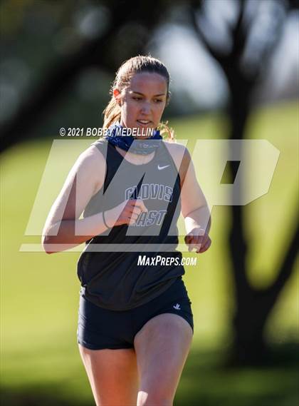 Thumbnail 3 in Clovis East vs Clovis West photogallery.