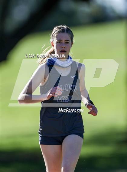 Thumbnail 2 in Clovis East vs Clovis West photogallery.