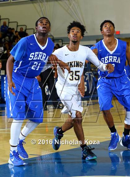 Thumbnail 1 in Santa Monica vs. Serra (Fairfax State Preview) photogallery.