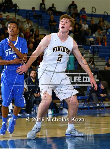 Thumbnail 3 in Santa Monica vs. Serra (Fairfax State Preview) photogallery.