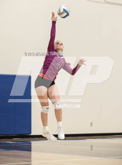 Thumbnail 3 in Century vs Bonneville (4A State Final) photogallery.