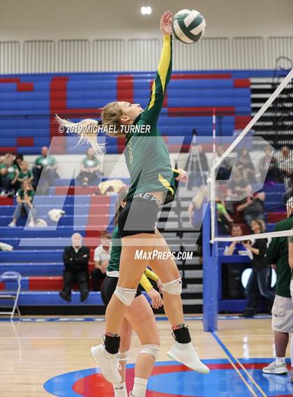 Thumbnail 3 in Century vs Bonneville (4A State Final) photogallery.