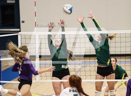 Thumbnail 2 in Century vs Bonneville (4A State Final) photogallery.