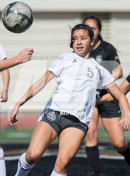 Thumbnail 3 in Piedmont Hills @ Archbishop Mitty (CIF CCS Open Division Quarterfinal) photogallery.