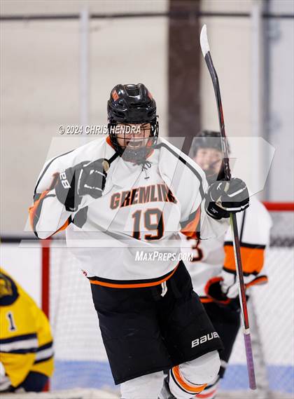 Thumbnail 3 in Trenton @ Houghton photogallery.