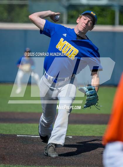 Thumbnail 3 in Pacifica Christian vs. Muir (CIF SS Division 6 Round 2) photogallery.