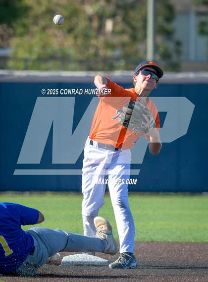 Thumbnail 2 in Pacifica Christian vs. Muir (CIF SS Division 6 Round 2) photogallery.