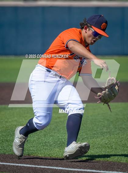Thumbnail 1 in Pacifica Christian vs. Muir (CIF SS Division 6 Round 2) photogallery.