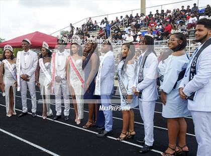 Thumbnail 3 in Raines @ Ribault photogallery.