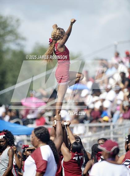 Thumbnail 1 in Raines @ Ribault photogallery.
