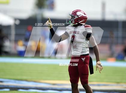 Thumbnail 3 in Raines @ Ribault photogallery.