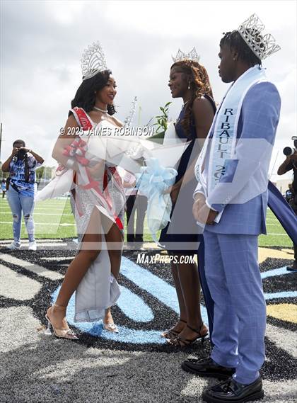 Thumbnail 3 in Raines @ Ribault photogallery.