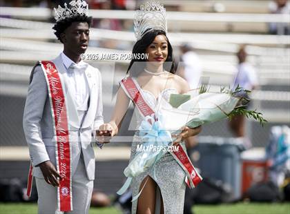 Thumbnail 1 in Raines @ Ribault photogallery.