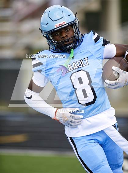 Thumbnail 2 in Raines @ Ribault photogallery.