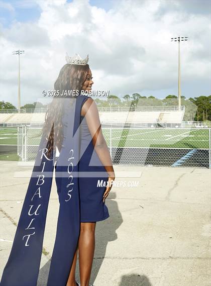 Thumbnail 2 in Raines @ Ribault photogallery.