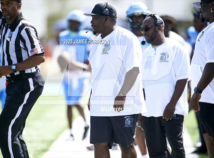 Thumbnail 1 in Raines @ Ribault photogallery.