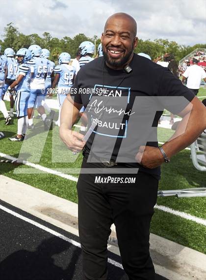 Thumbnail 1 in Raines @ Ribault photogallery.