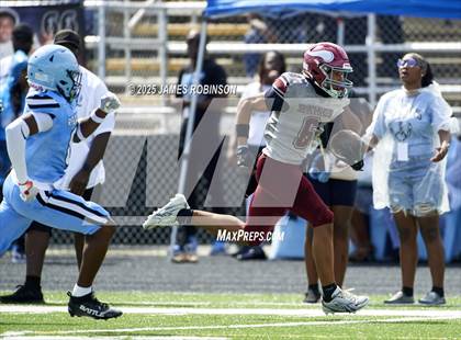 Thumbnail 3 in Raines @ Ribault photogallery.