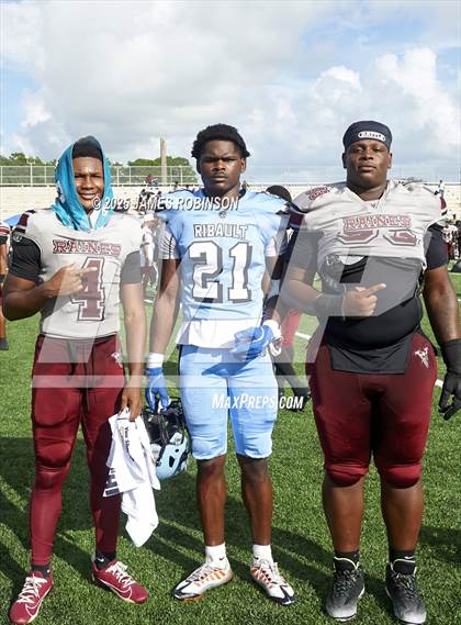 Thumbnail 2 in Raines @ Ribault photogallery.