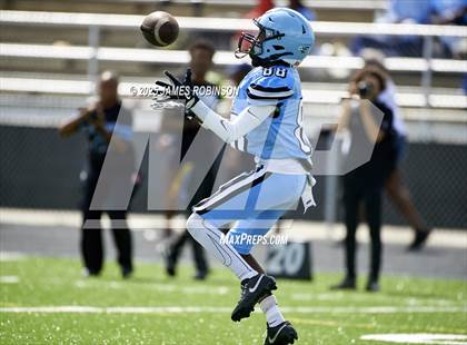Thumbnail 3 in Raines @ Ribault photogallery.