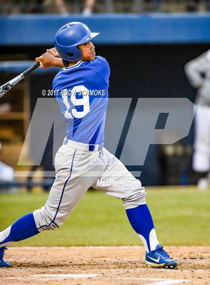 Thumbnail 1 in Grossmont vs. Francis Parker (CIF SDS D1 Final) photogallery.