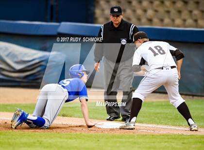 Thumbnail 1 in Grossmont vs. Francis Parker (CIF SDS D1 Final) photogallery.