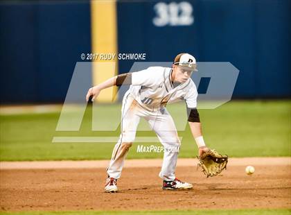 Thumbnail 1 in Grossmont vs. Francis Parker (CIF SDS D1 Final) photogallery.