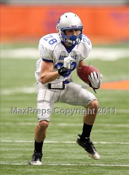 Thumbnail 2 in Bronxville vs General Brown (NYSPHSAA Class C Final) photogallery.