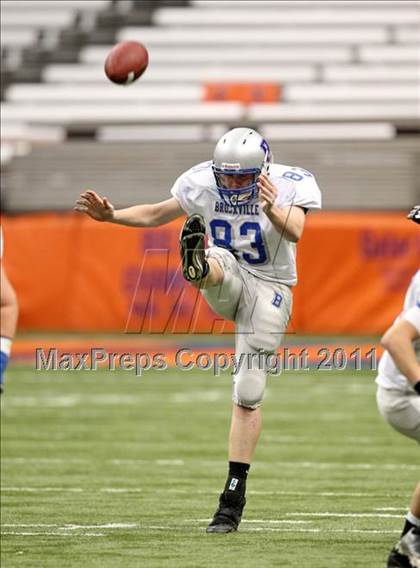 Thumbnail 1 in Bronxville vs General Brown (NYSPHSAA Class C Final) photogallery.