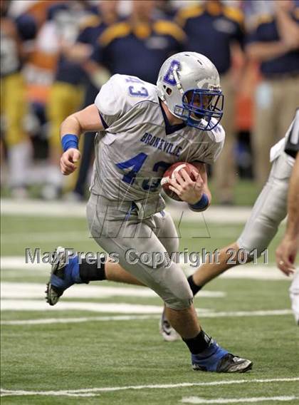 Thumbnail 2 in Bronxville vs General Brown (NYSPHSAA Class C Final) photogallery.