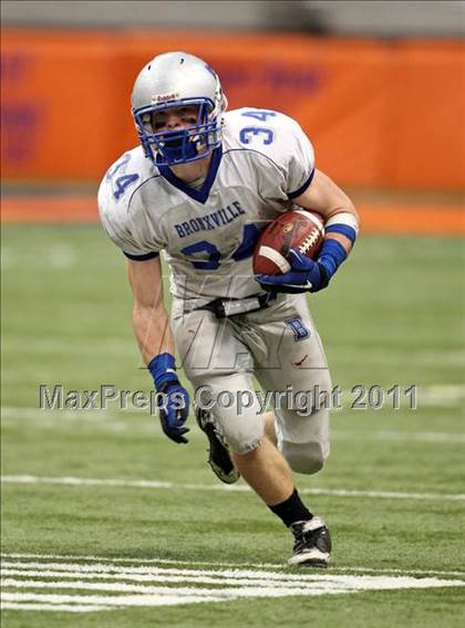 Thumbnail 3 in Bronxville vs General Brown (NYSPHSAA Class C Final) photogallery.
